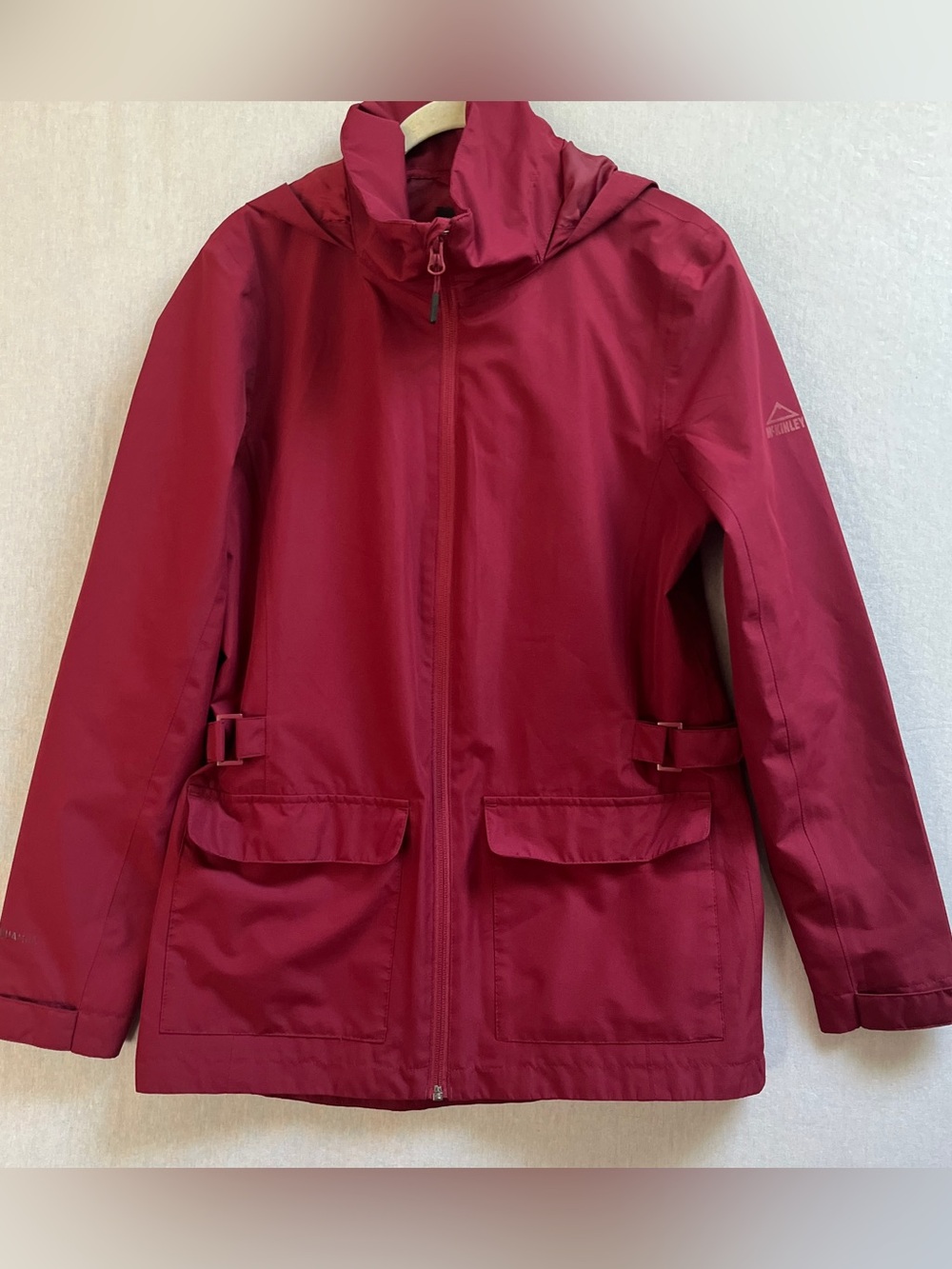McKINLEY Aquamax Waterproof Hooded Rain Jacket Deep Red Size S